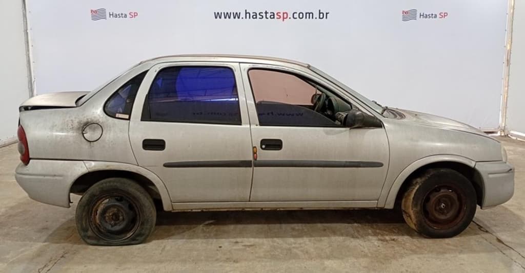 Chevrolet GM Corsa Classic 2003 — foto 1
