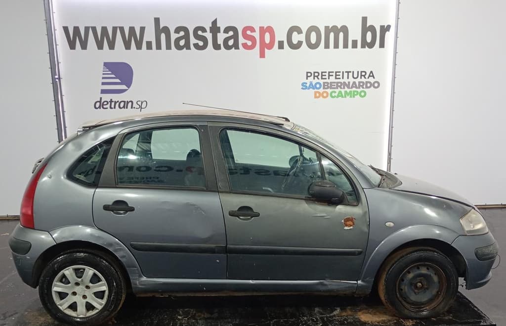 Citroën C3 GLX 14 Flex 2006, cinza
