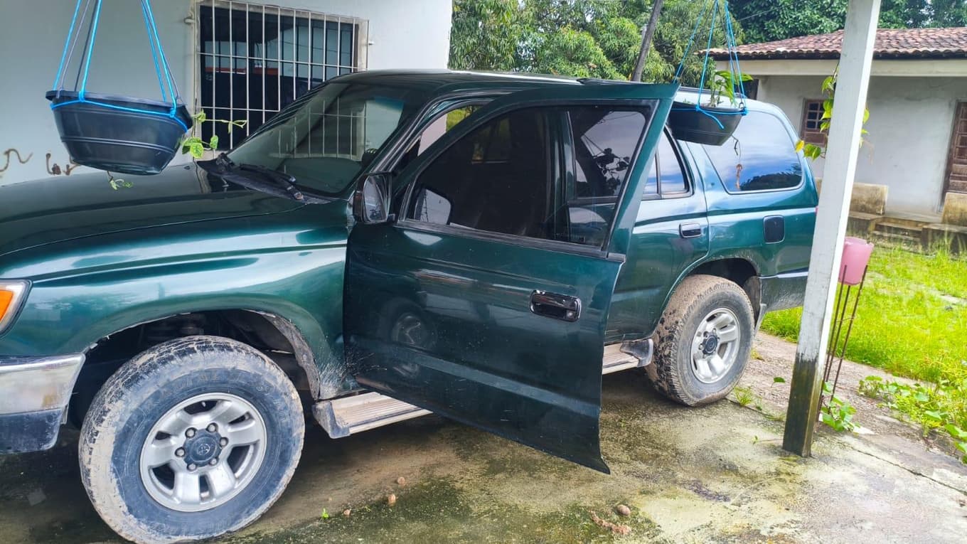 Toyota Hilux SW4 1998 — foto 9
