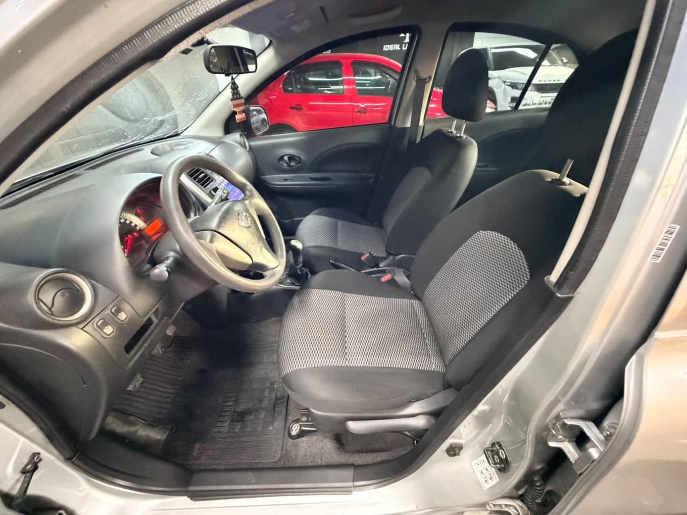 Nissan March 2016 — foto 8
