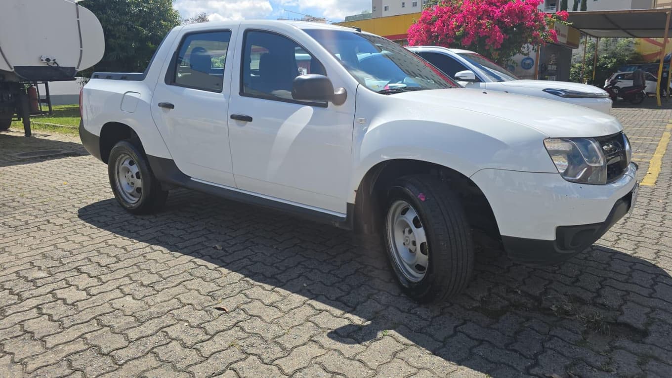Renault Oroch 16 4X2 2018 — foto 6