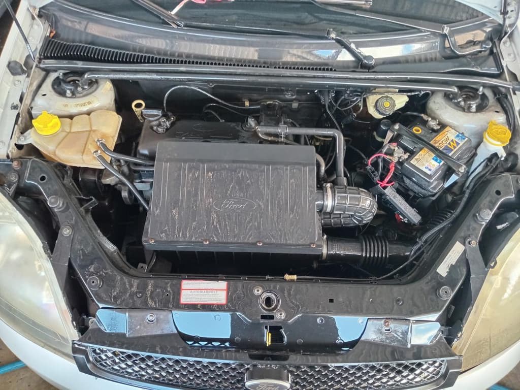 Ford Fiesta 2003 — foto 2