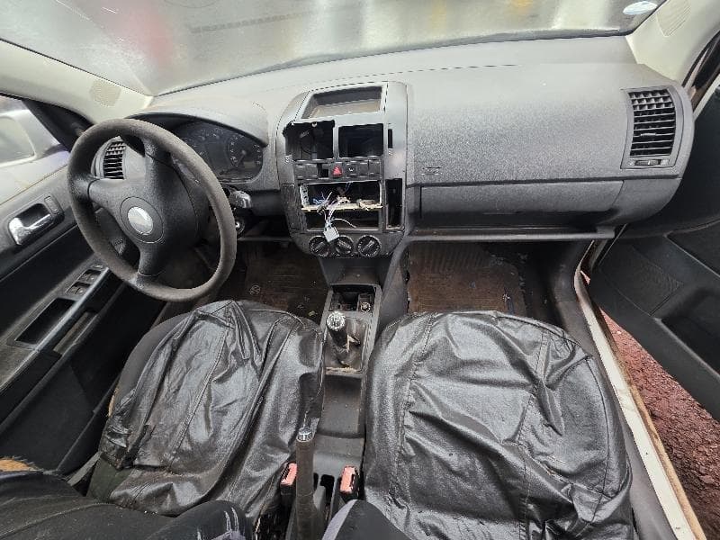 Volkswagen Polo 1.6 2002 — foto 5