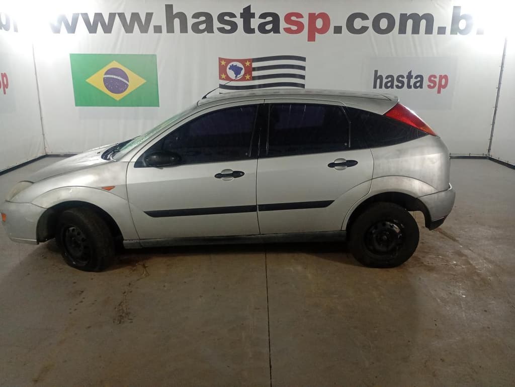 Ford Focus 1.8l HA FORD FOCUS 1.8L HA 2003, prata