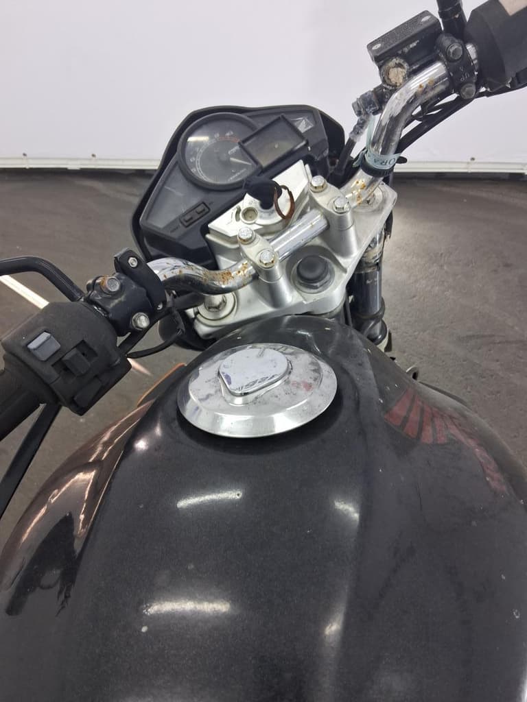 Honda CB 300r 2010 — foto 5