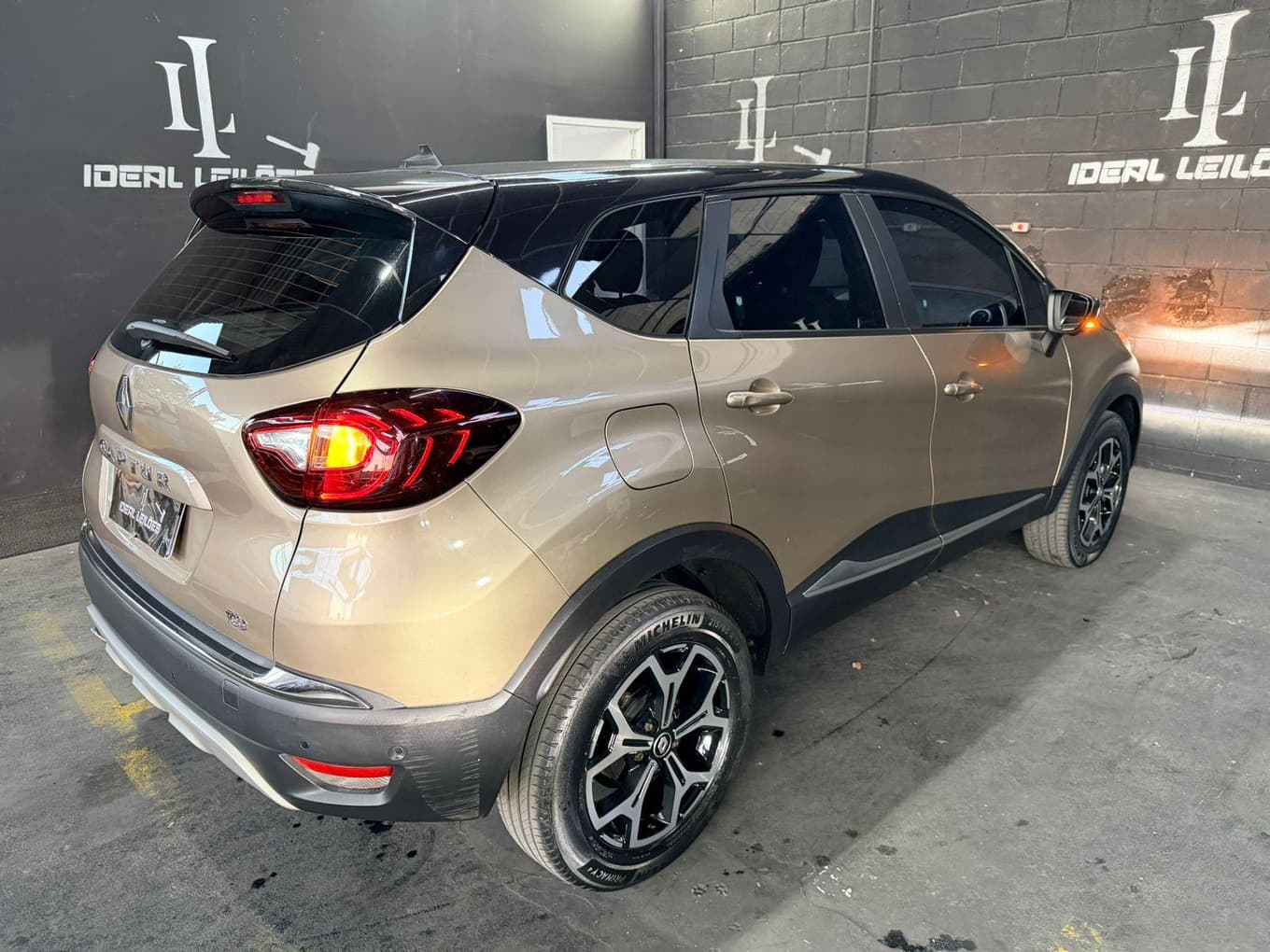 Renault Captur Iconic 1.3 2022 — foto 9