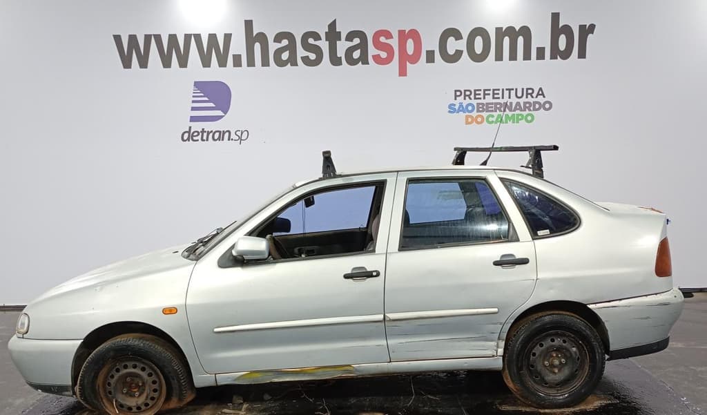 Volkswagen Polo Clas. 1.8 MI 1998 — foto 2