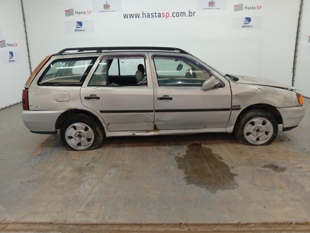 Volkswagen Parati 16V 1999, prata