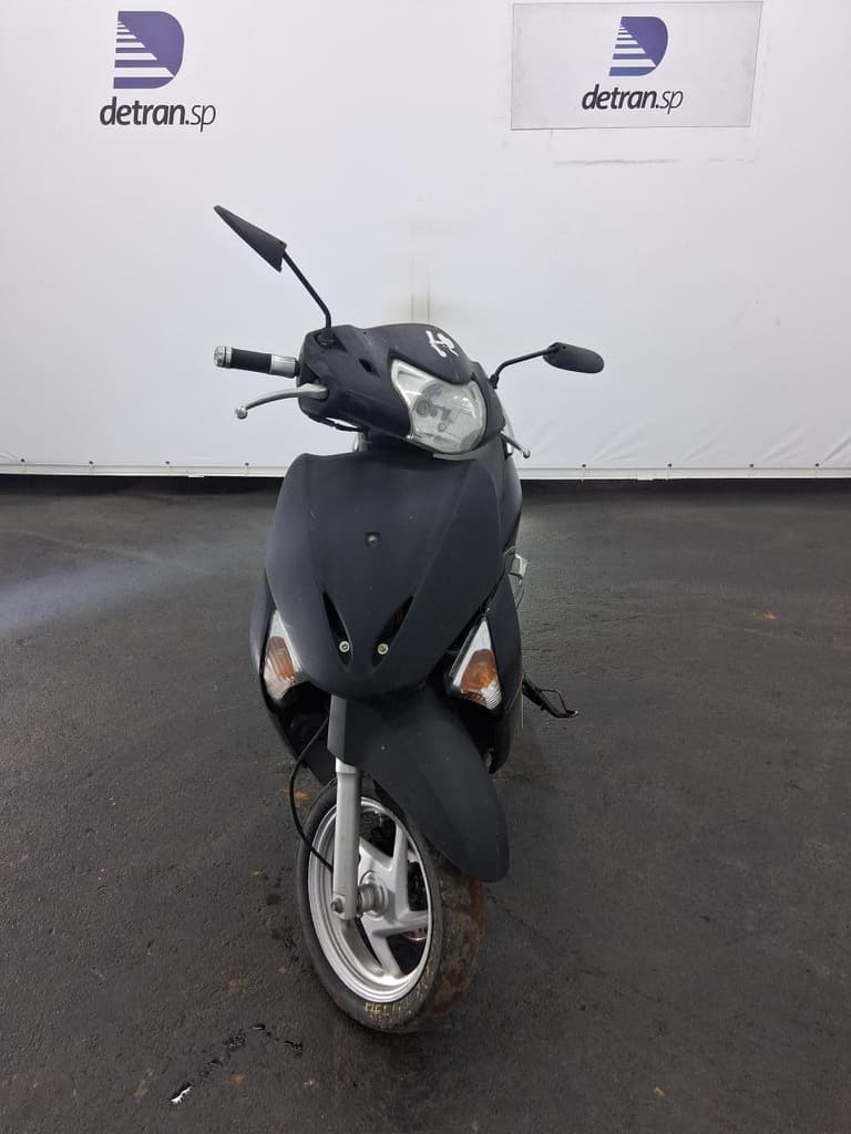 Honda Lead 110 2010, preta