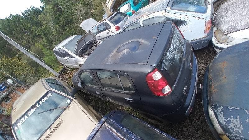 Fiat UNO Vivace 1.0 2011 — foto 1