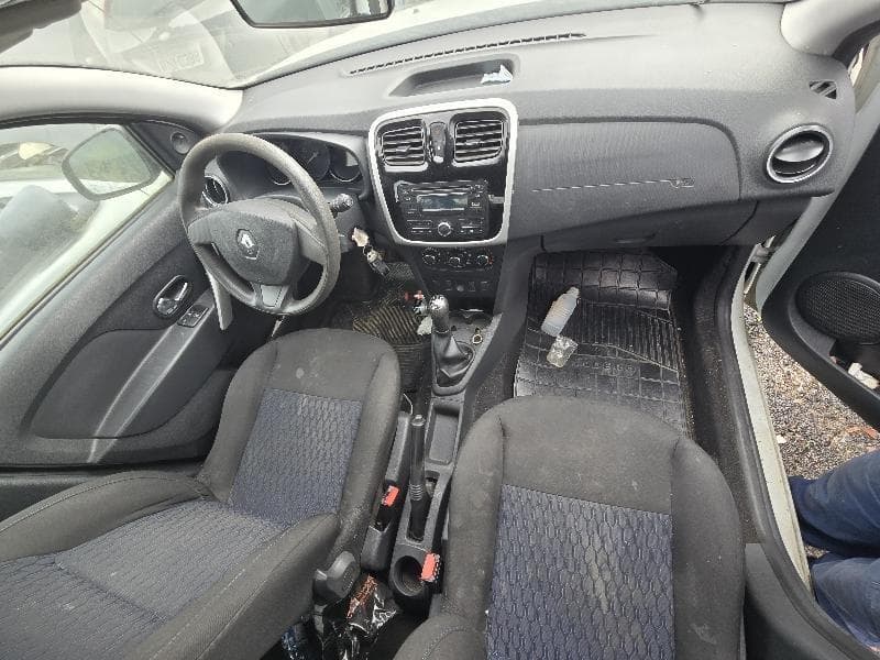 Renault Sandero Expr 10 2015 — foto 1