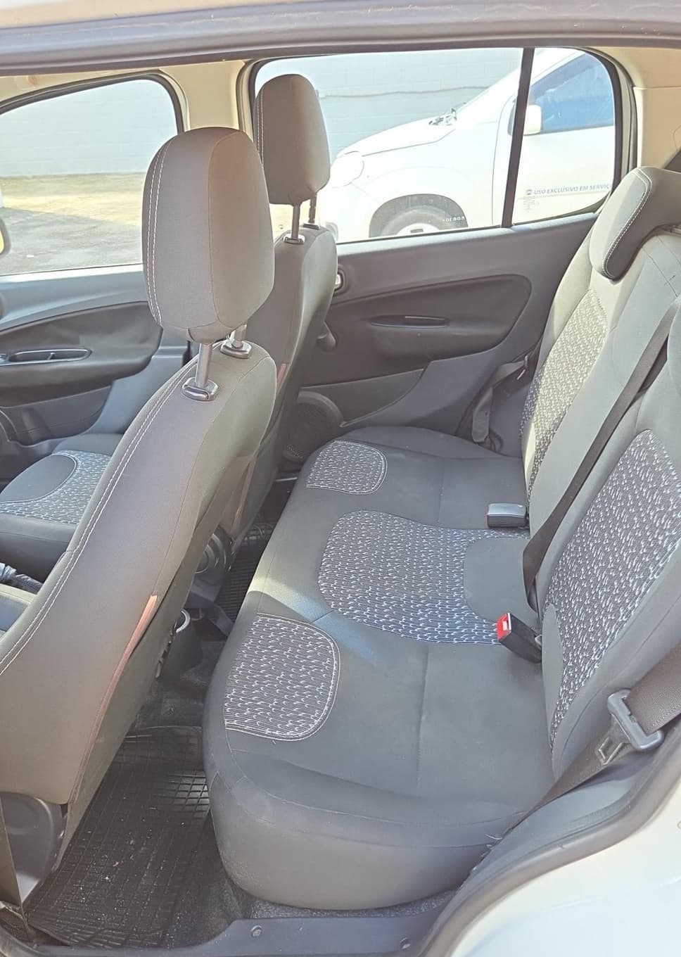Fiat UNO Evolution 1.4 de 2016 — foto 5