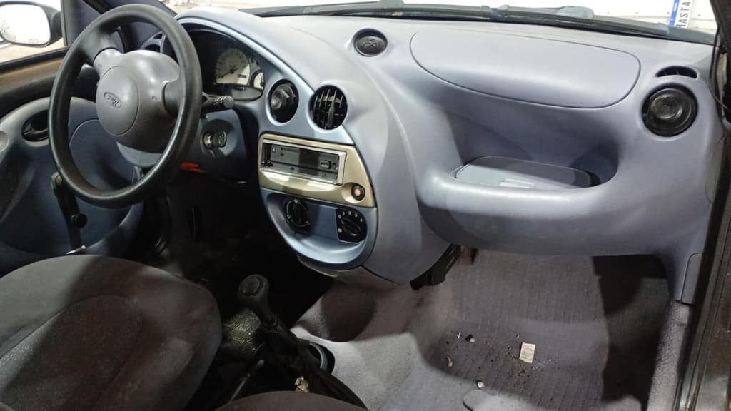 Ford KA 1998 — foto 6
