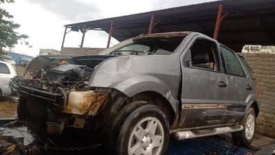 Ford Ecosport 2004 — foto 2