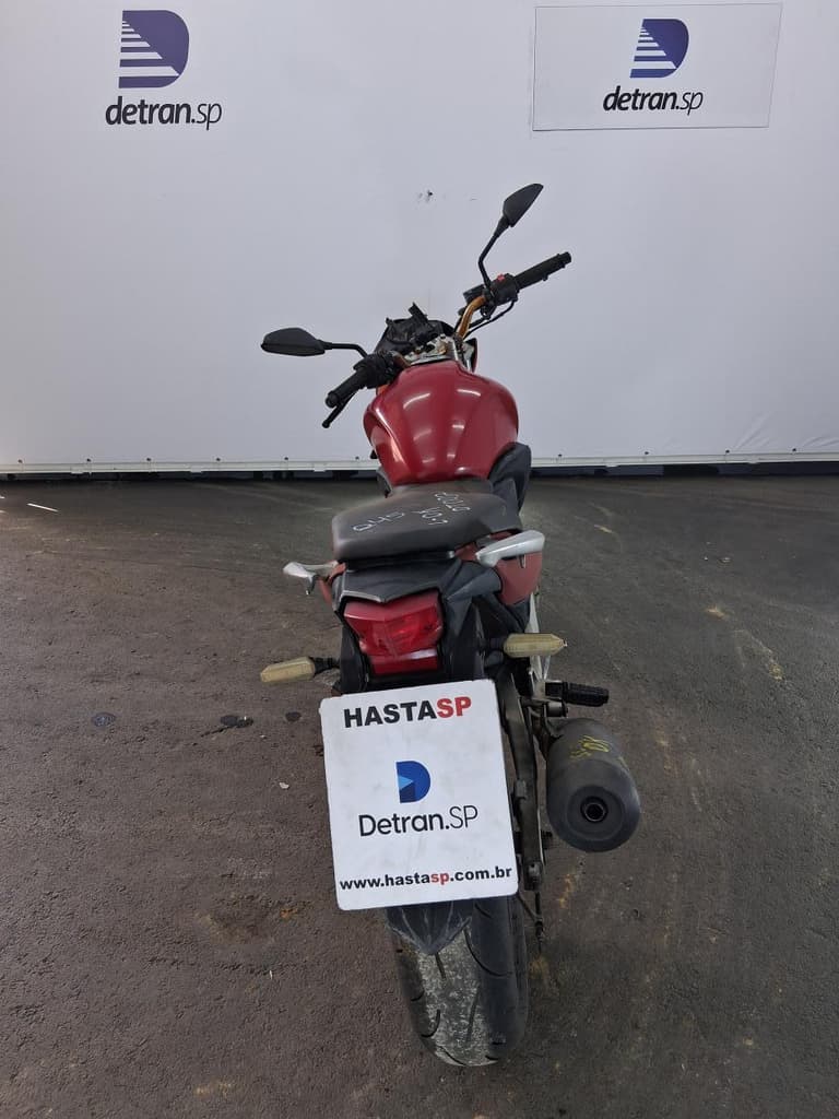 Honda CB 300r 2011 — foto 4