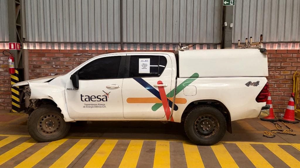 Toyota Hilux Cdsr A4fd (batido), 2022 — foto 9