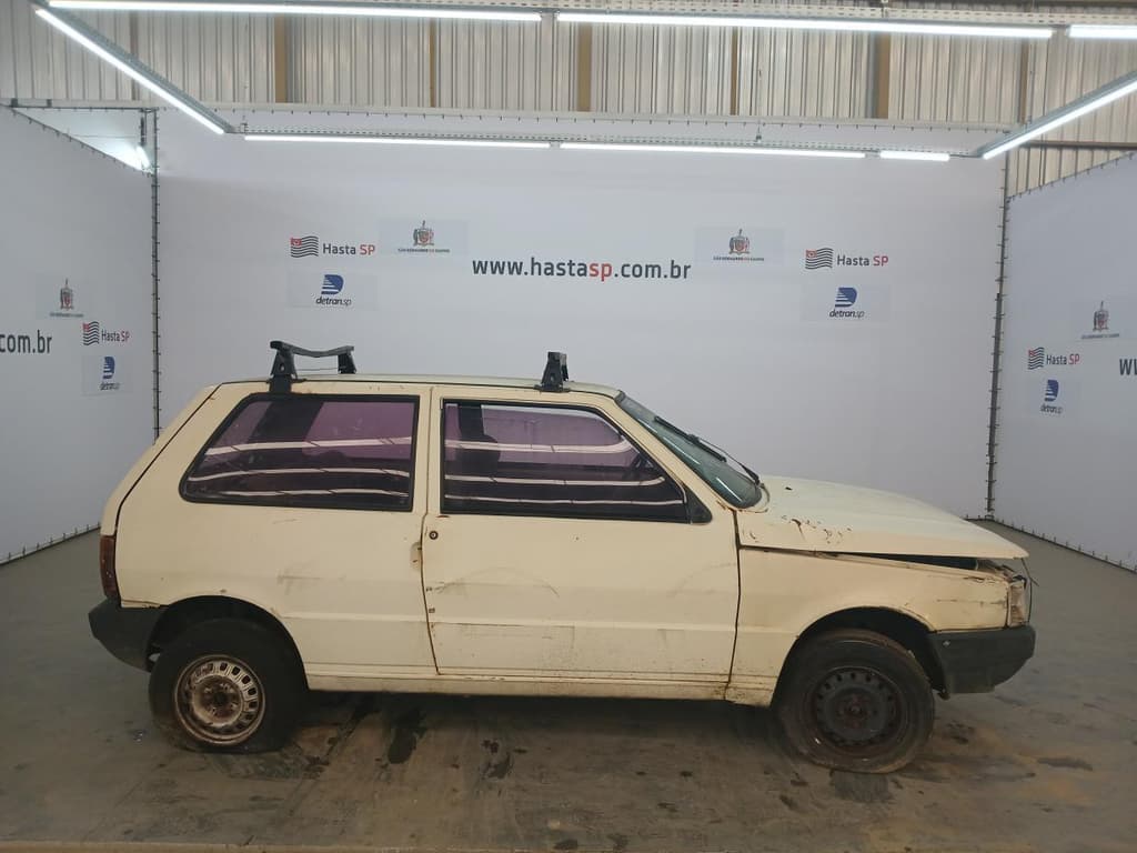 Fiat UNO Mille Electroni 1993, bege