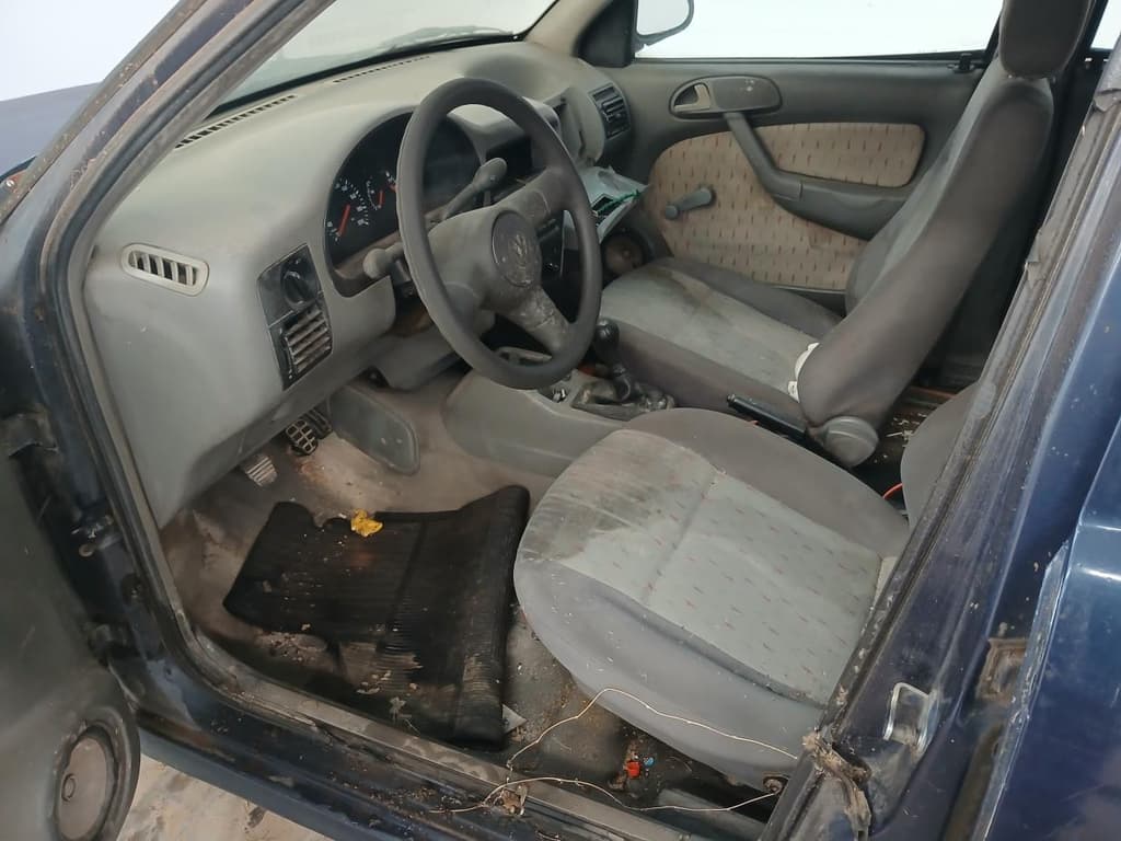 Volkswagen GOL 16V 1999 — foto 3