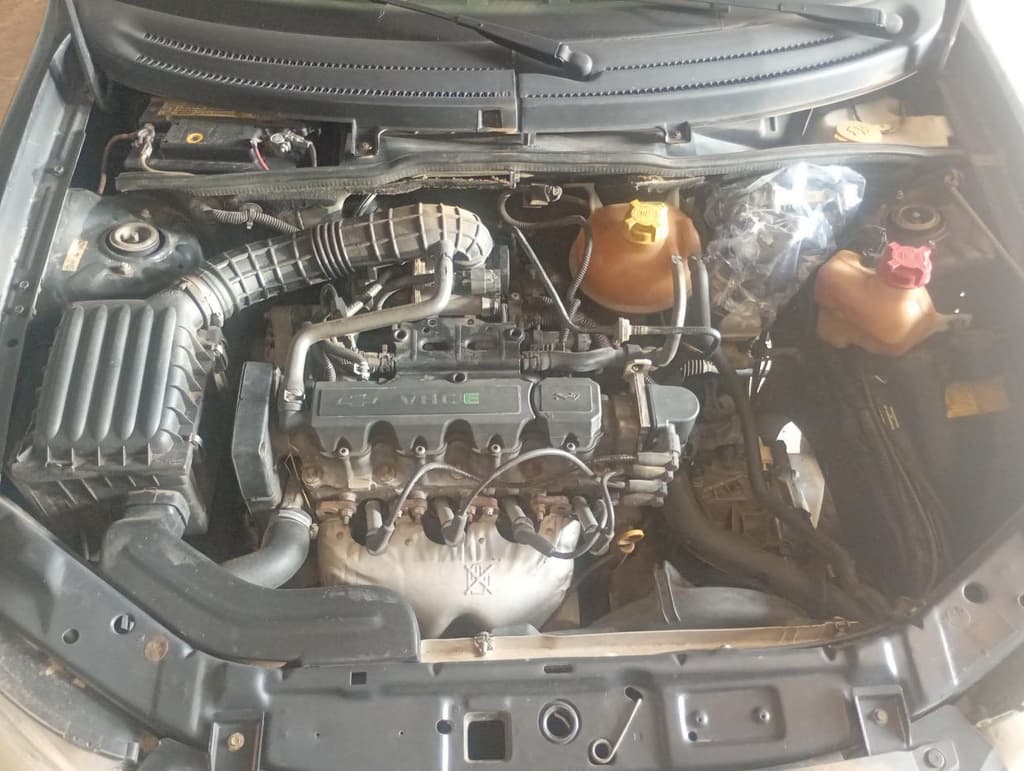 Chevrolet Classic LS 2011 — foto 1