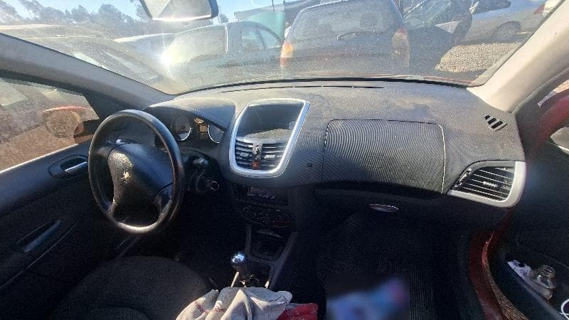 Peugeot 207hb XR 2011 — foto 11