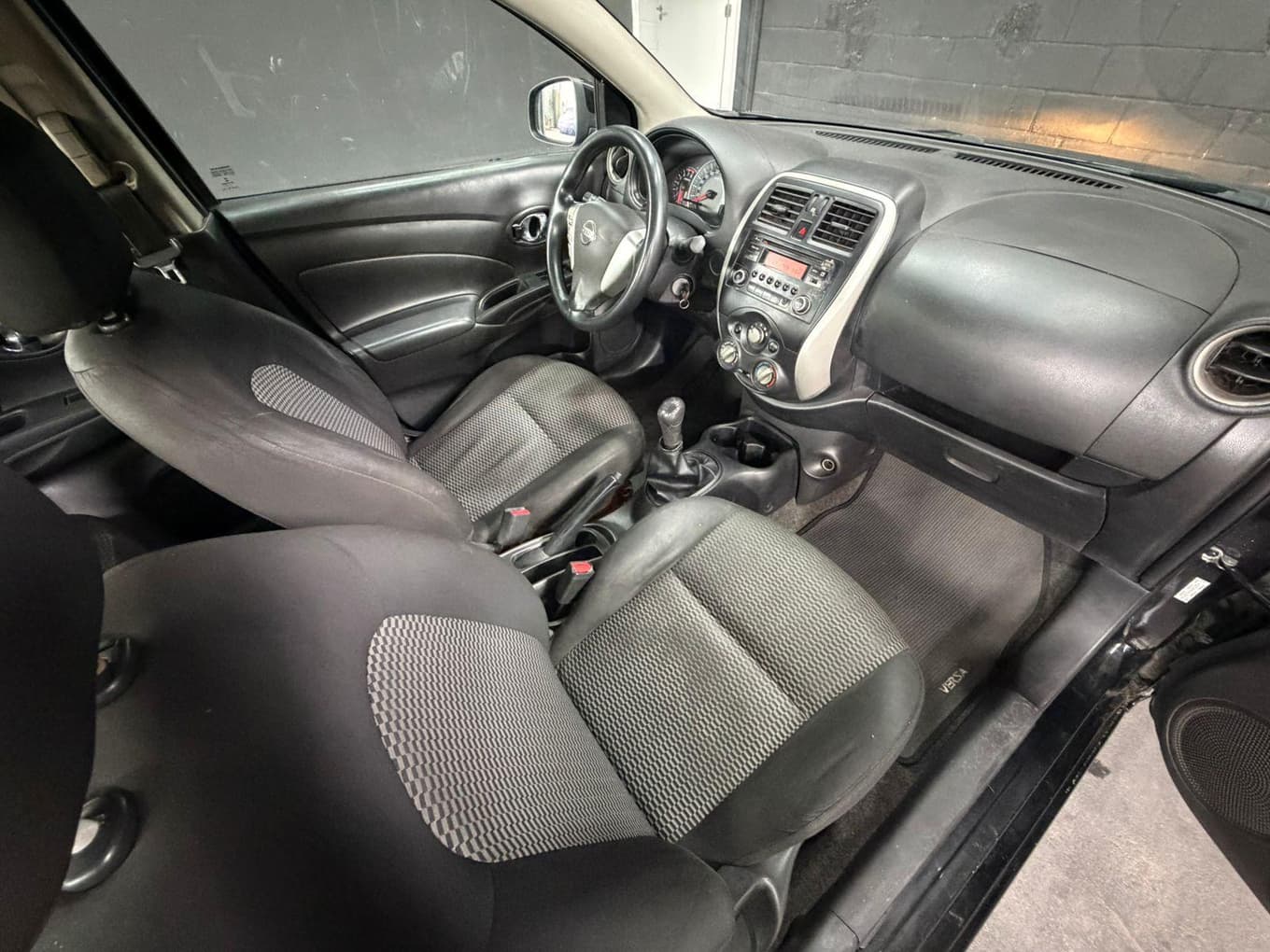 Nissan Versa 2020 — foto 10
