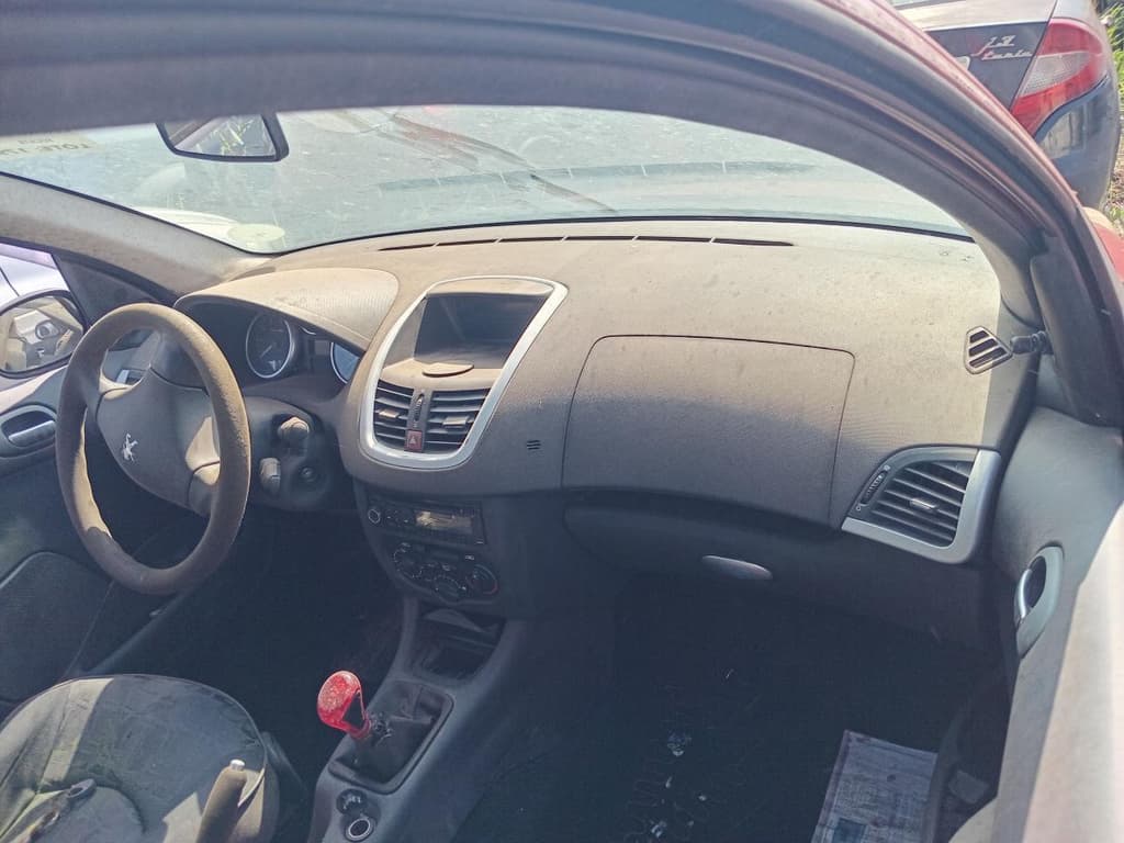 Peugeot 207hb XR 2011 — foto 7