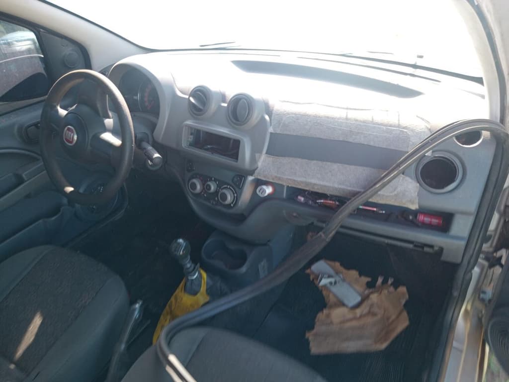 Fiat UNO Vivace 1.0 2013 — foto 5