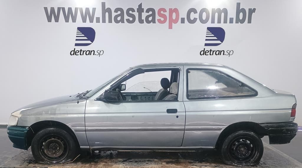 Ford Escort 1.8 L 1993 — foto 2