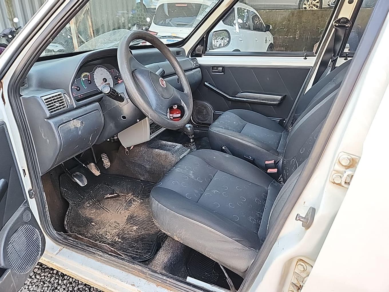 Fiat UNO Mille Economy 2012 — foto 11