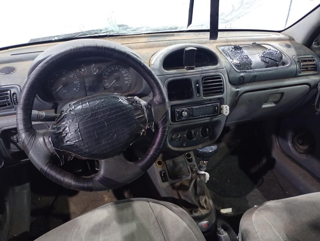 Renault Clio RN 1.0 16V 2001 — foto 5