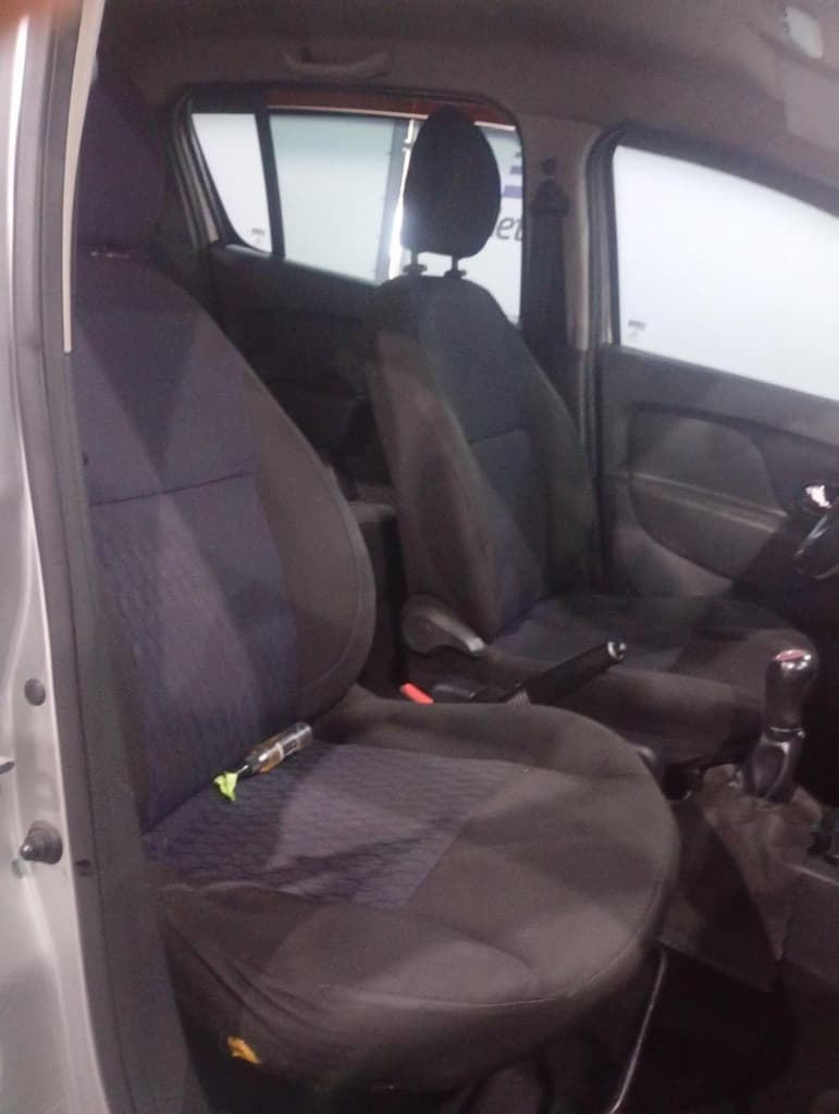 Renault Sandero Expr 16 2015 — foto 6