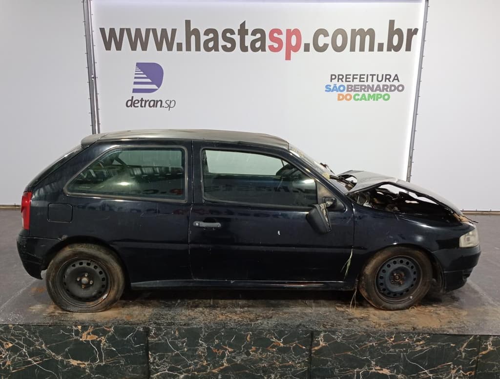 Volkswagen GOL 1.0 GIV 2014, preta