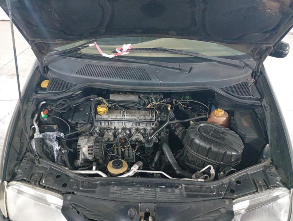 Renault Scenic RXE 2.0 2001 — foto 2