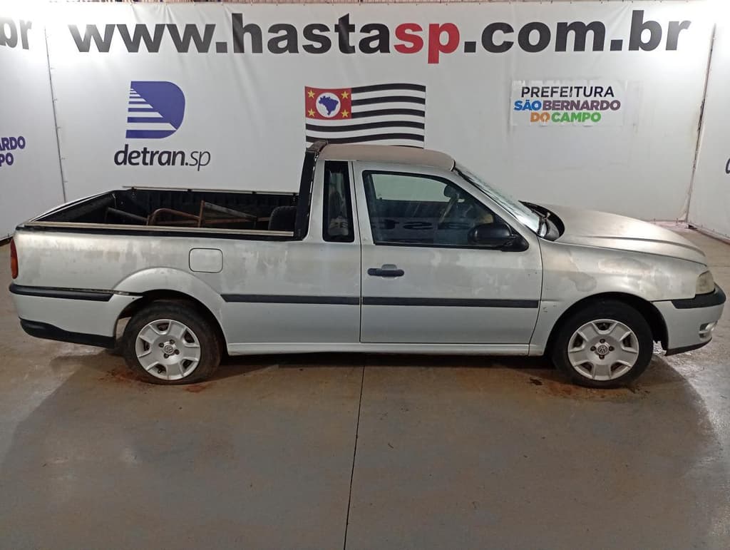 Volkswagen Saveiro 2001, prata