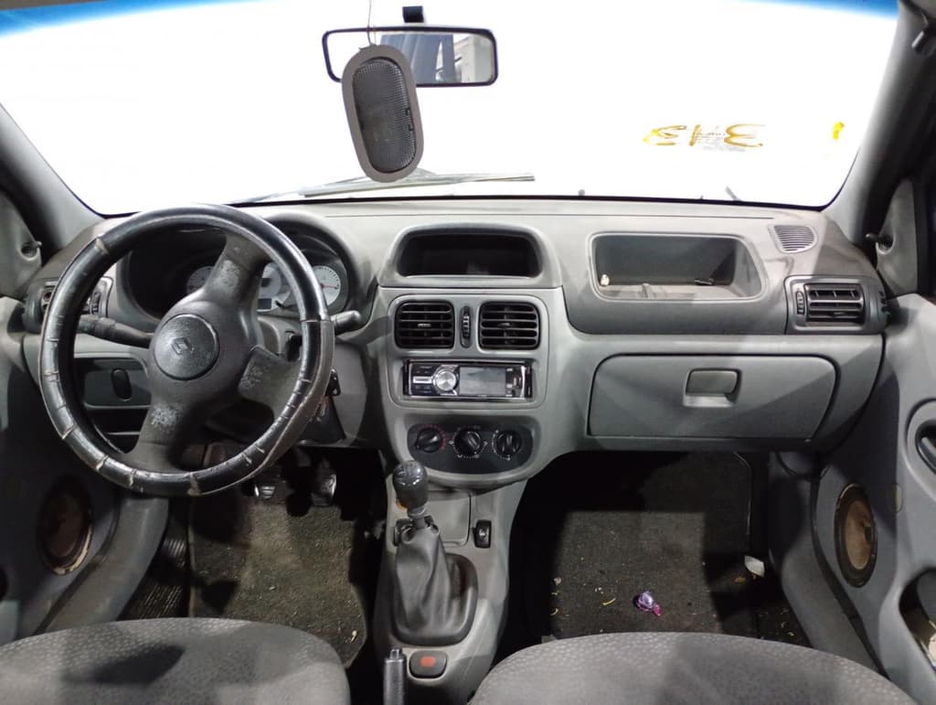 Renault Clio AUT 1.0 H 2006 — foto 5