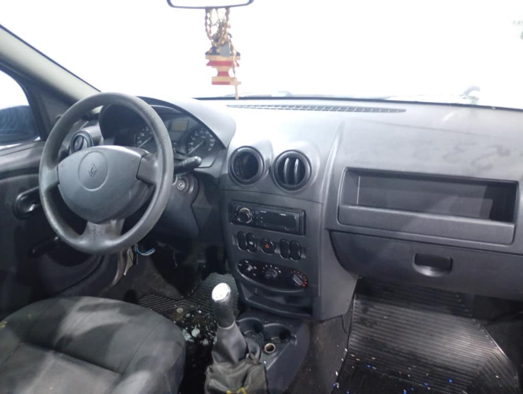 Renault Logan AUT 1016v 2009 — foto 5