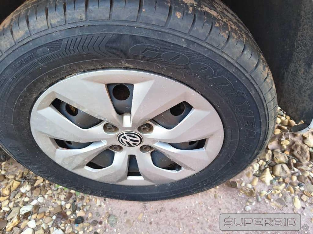Volkswagen Voyage TL MB 2016 — foto 4