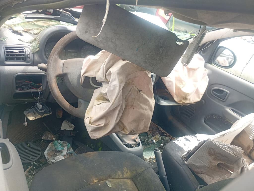 Renault Clio AUT 10h3p RENAULT CLIO AUT 10H3P 2015, prata