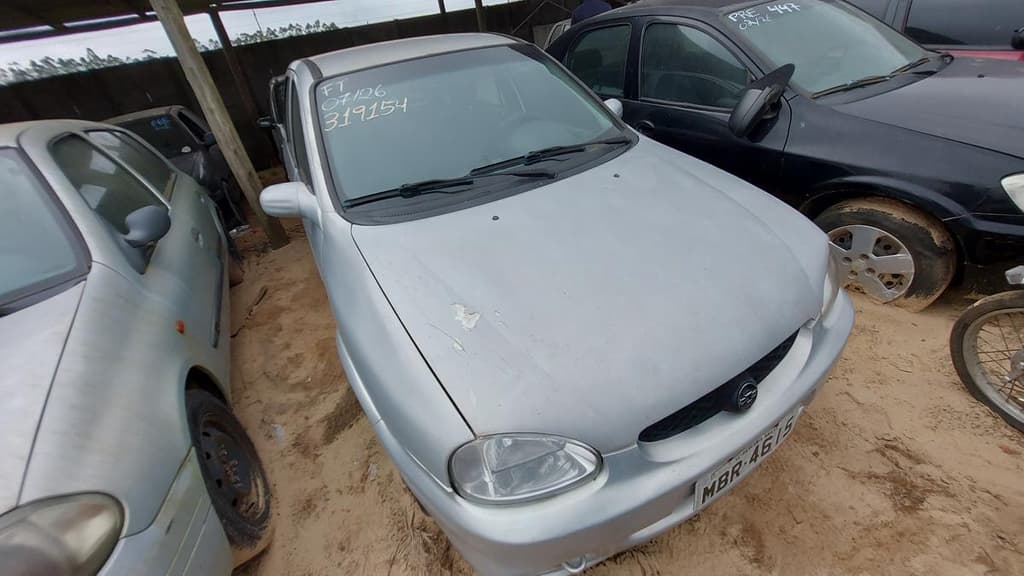 Chevrolet I/gm Corsa Milenium 2002 — foto 17