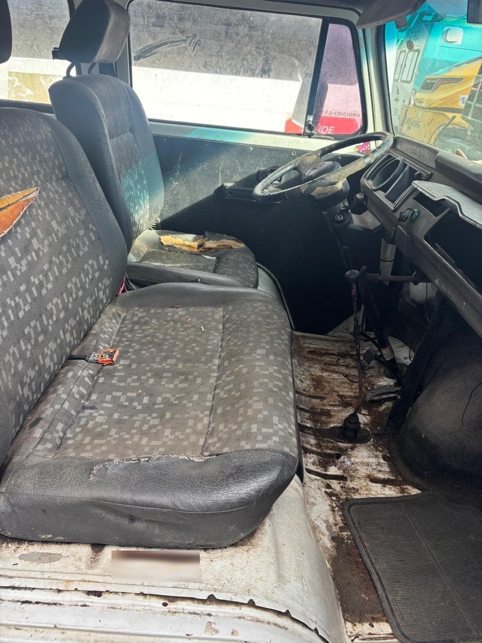 Volkswagen Kombi 1985 — foto 8
