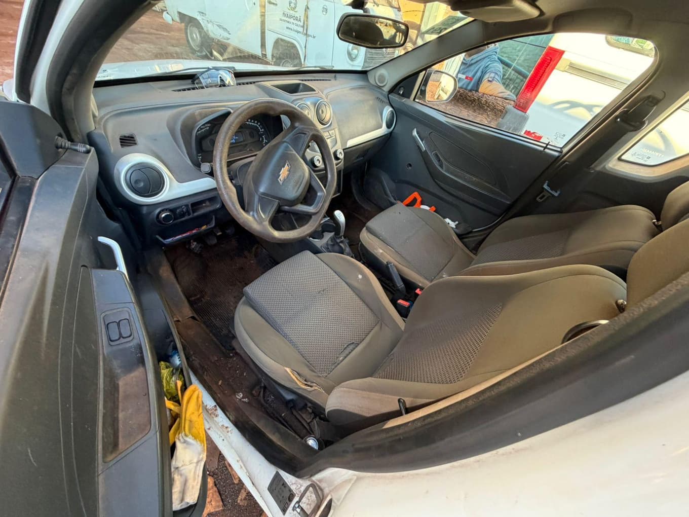 Chevrolet Montana Ls - 2014 — foto 3