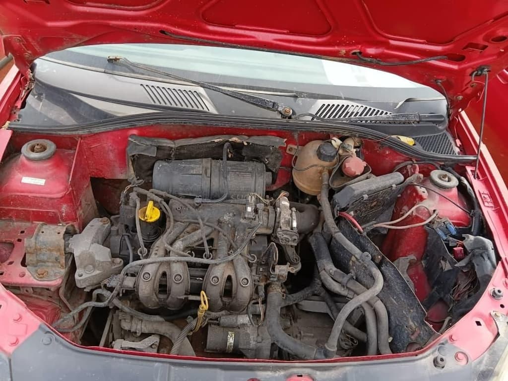 Renault Renault/clio AUT 1.0 H 2004 — foto 2