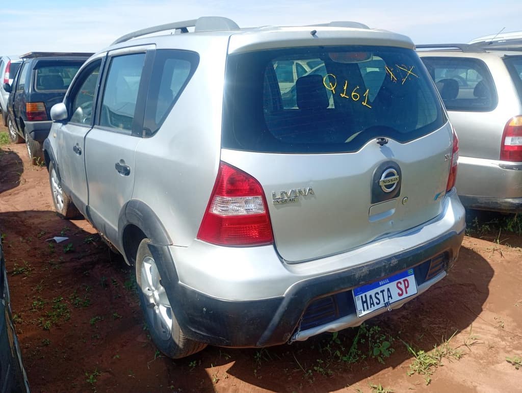Nissan Livina X-gear 2010 — foto 3