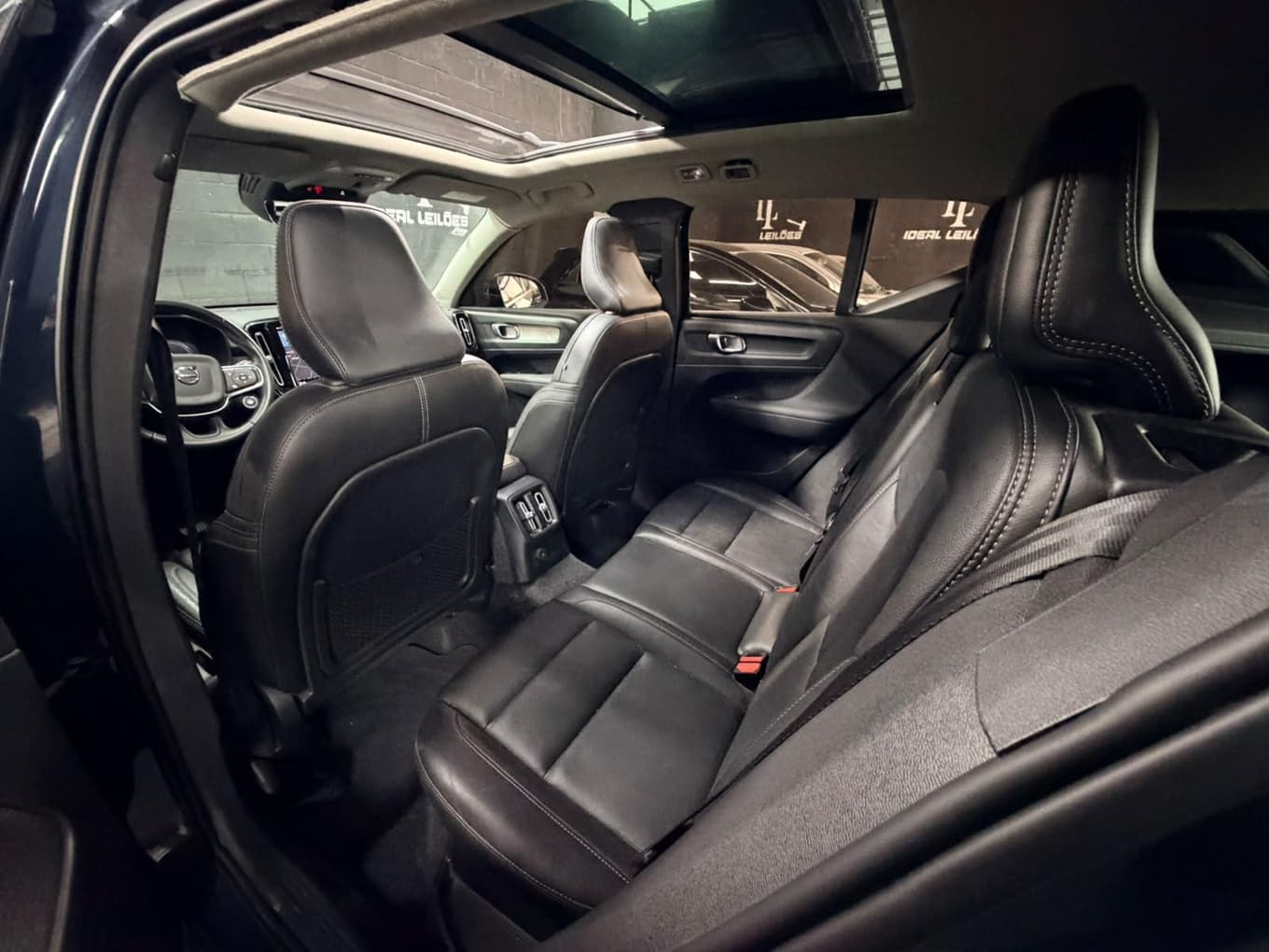 Volvo Xc40 2021 — foto 12