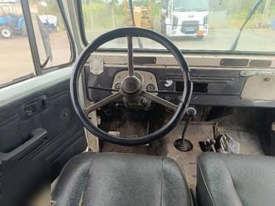 Toyota Bandeirante Ano Modelo 1984 — foto 8