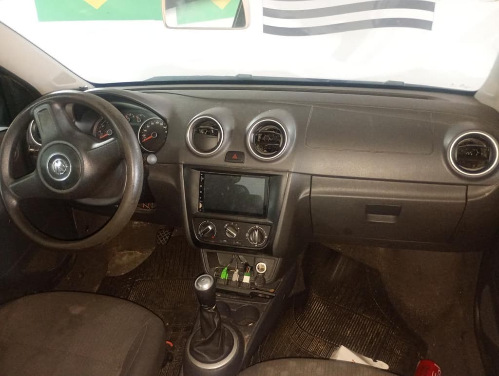 Volkswagen Novo Voyage 1.0 2013 — foto 5
