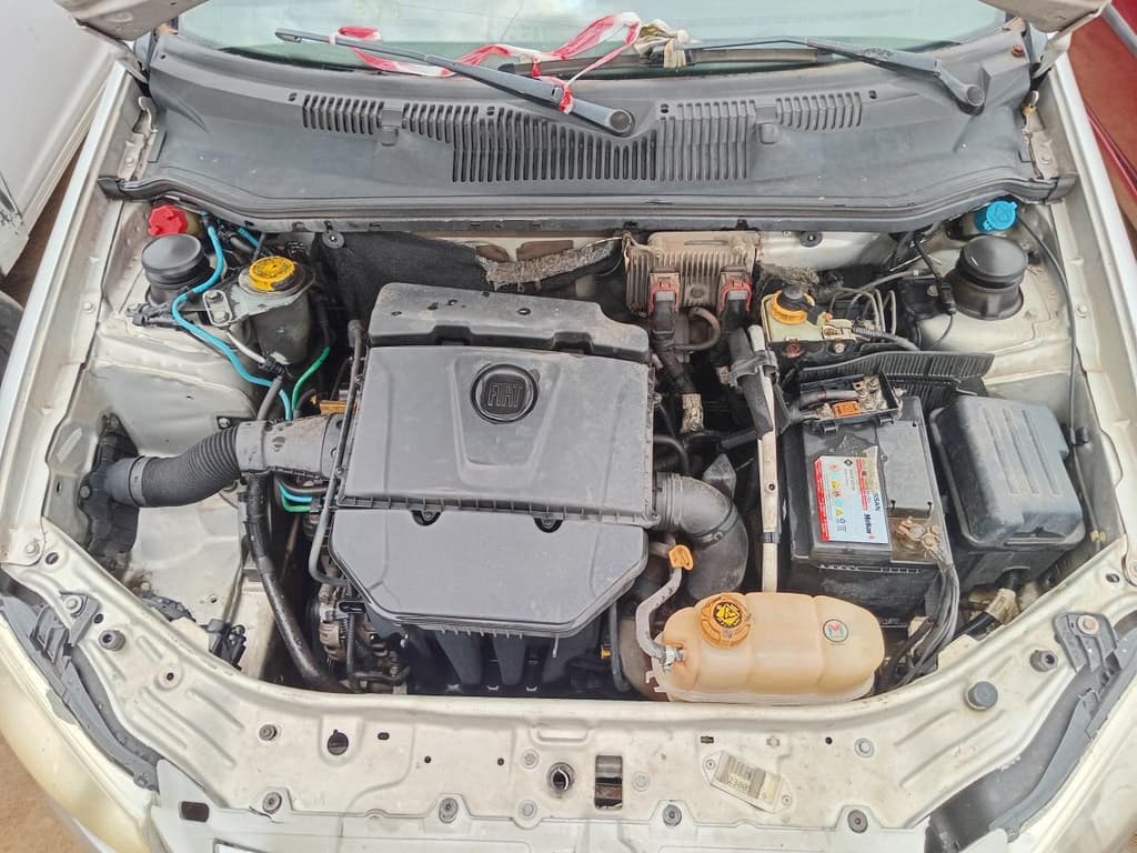 Fiat Palio Weekend Trekking 2015 — foto 2