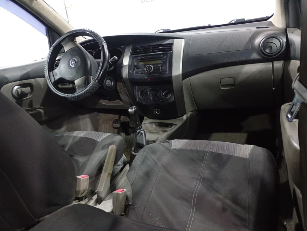 Nissan Livina 16sl 2010 — foto 5
