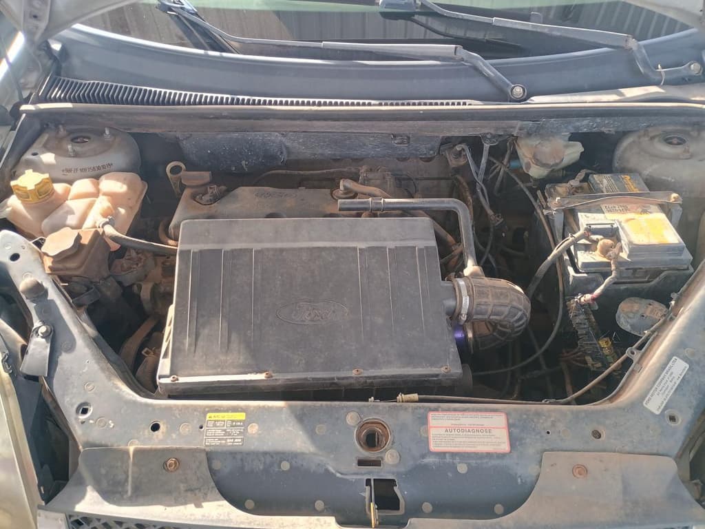 Ford Fiesta 2005 — foto 2