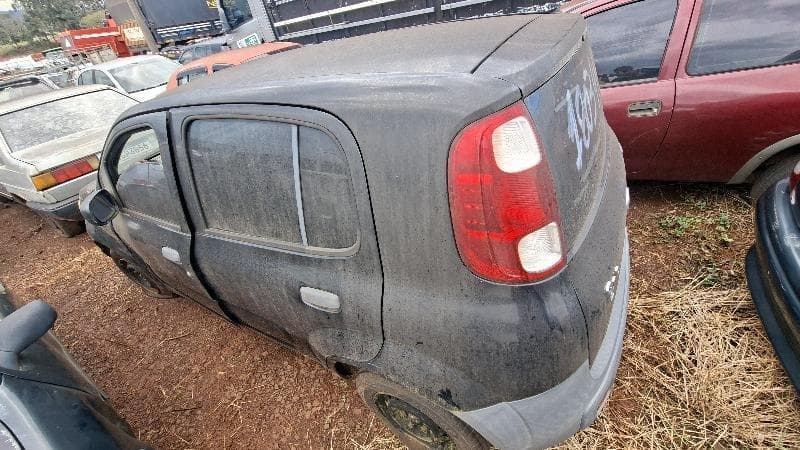 Fiat UNO Vivace 1.0 2012 — foto 3